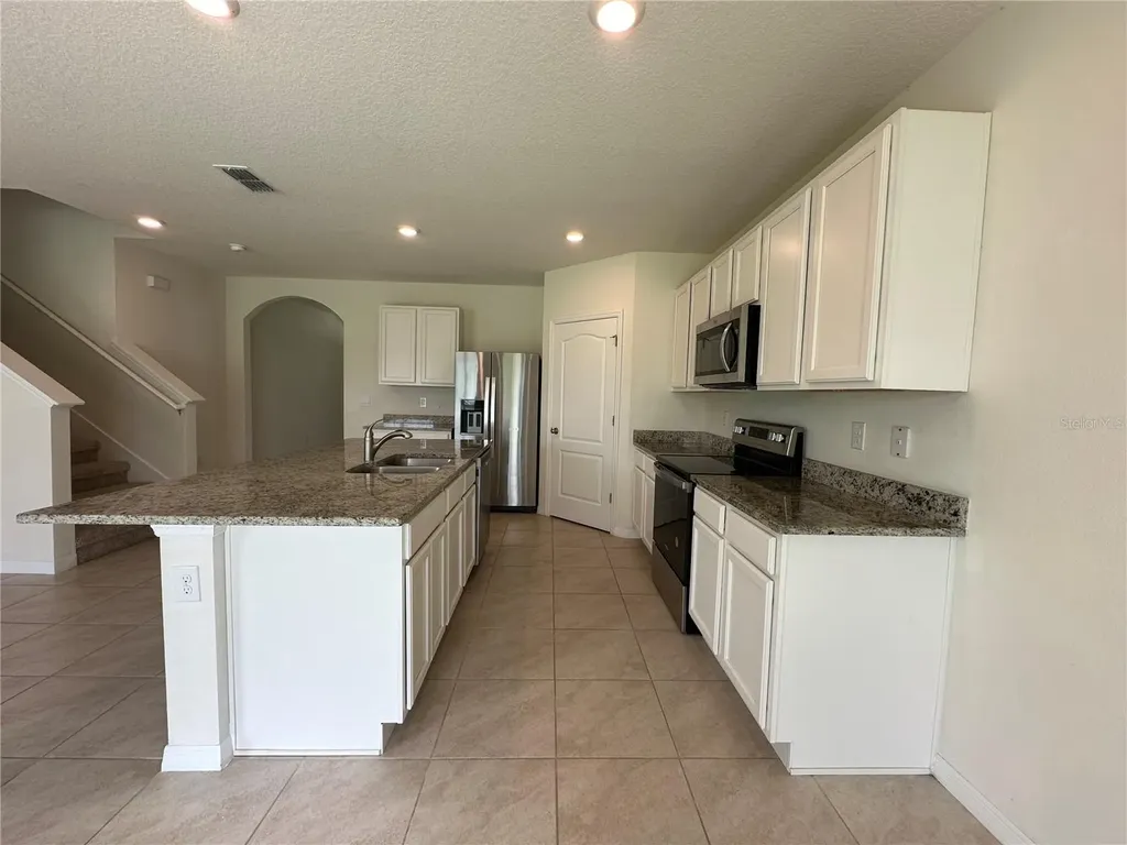 5740 Sunbonnet Way St Cloud FL 34771