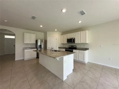 5740 Sunbonnet Way St Cloud FL 34771