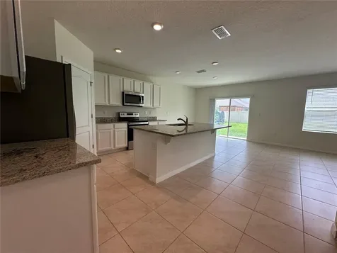 5740 Sunbonnet Way St Cloud FL 34771