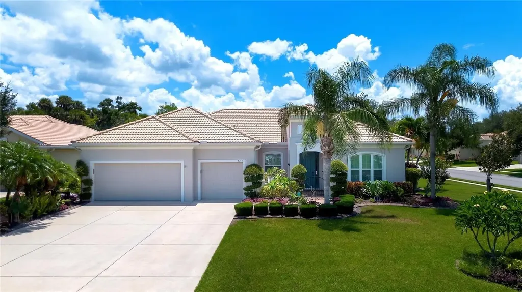 6215 46th Court E Bradenton FL 34203