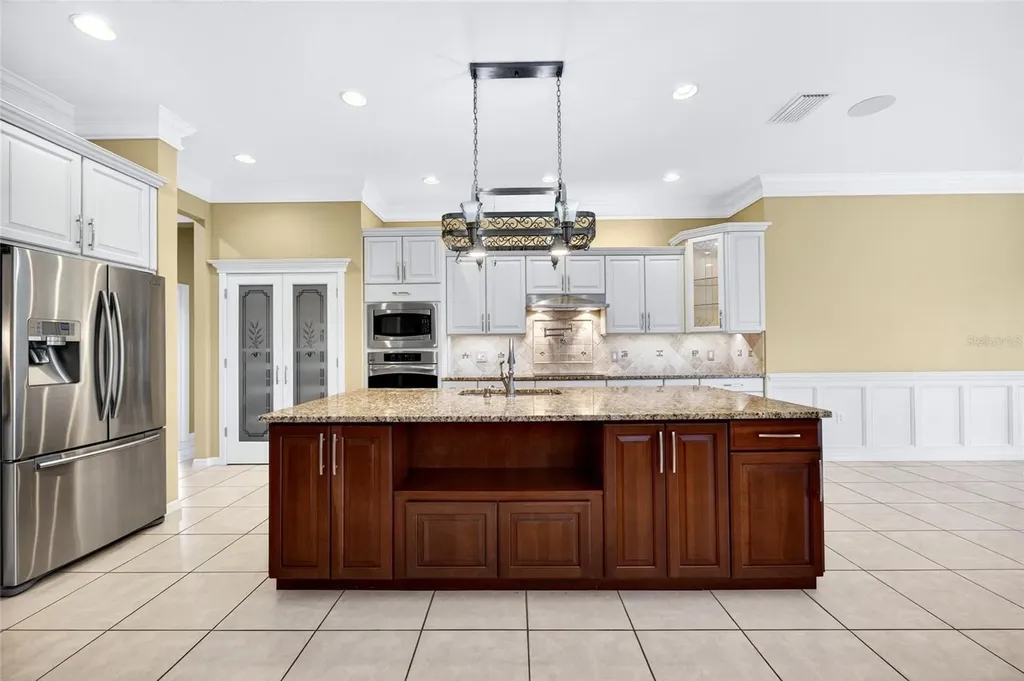 6215 46th Court E Bradenton FL 34203
