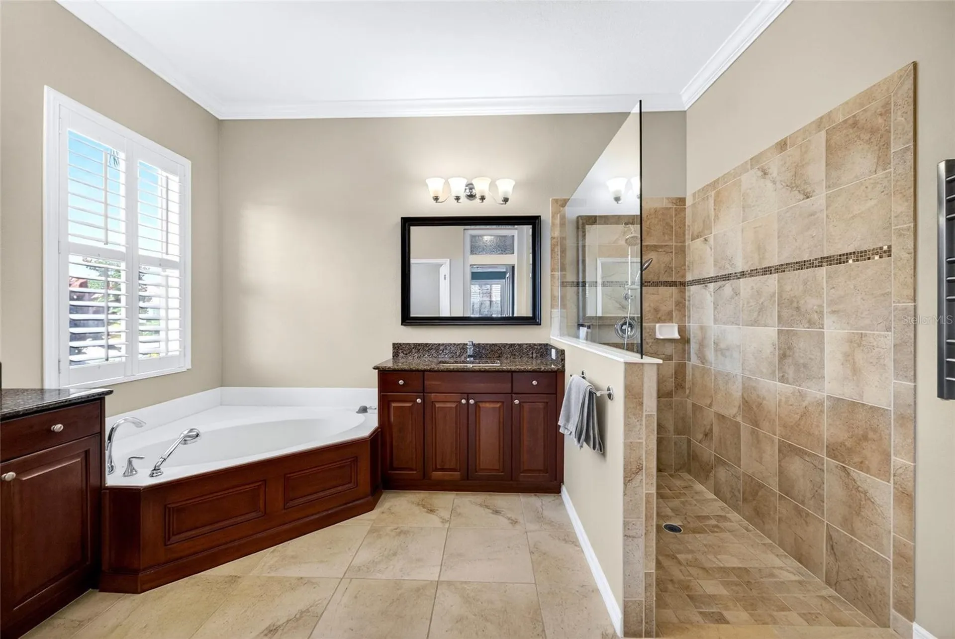 6215 46th Court E Bradenton FL 34203