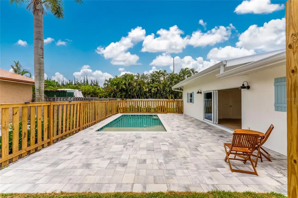 8153 Robert Street Englewood FL 34224