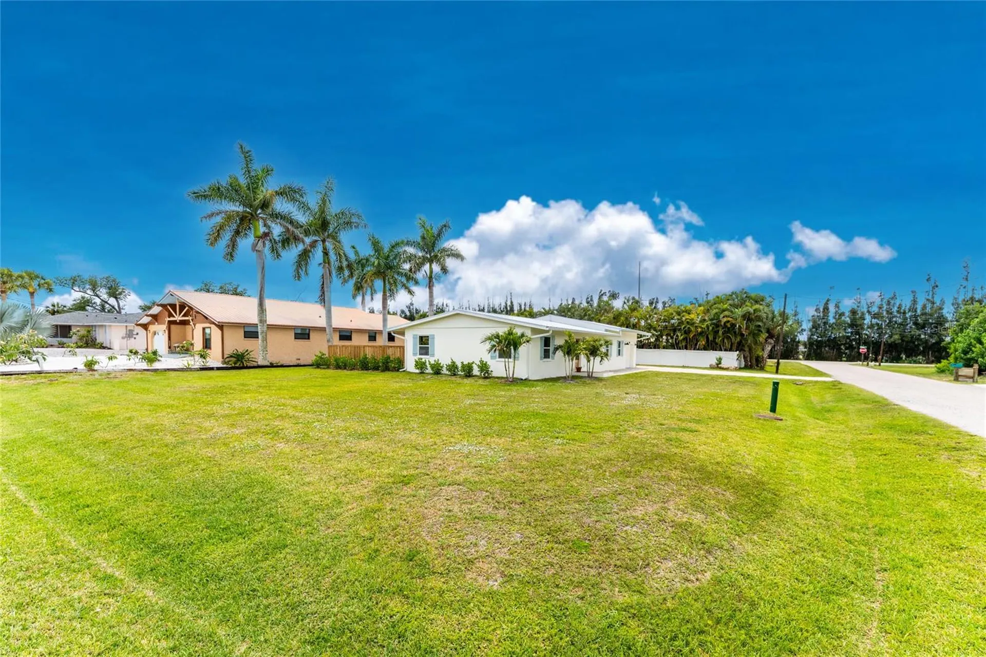 8153 Robert Street Englewood FL 34224