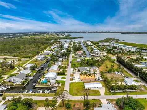 8153 Robert Street Englewood FL 34224