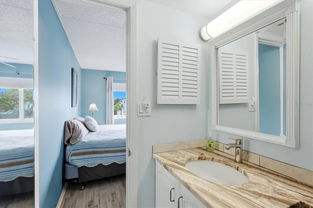 6470 Hollywood Boulevard Sarasota FL 34231
