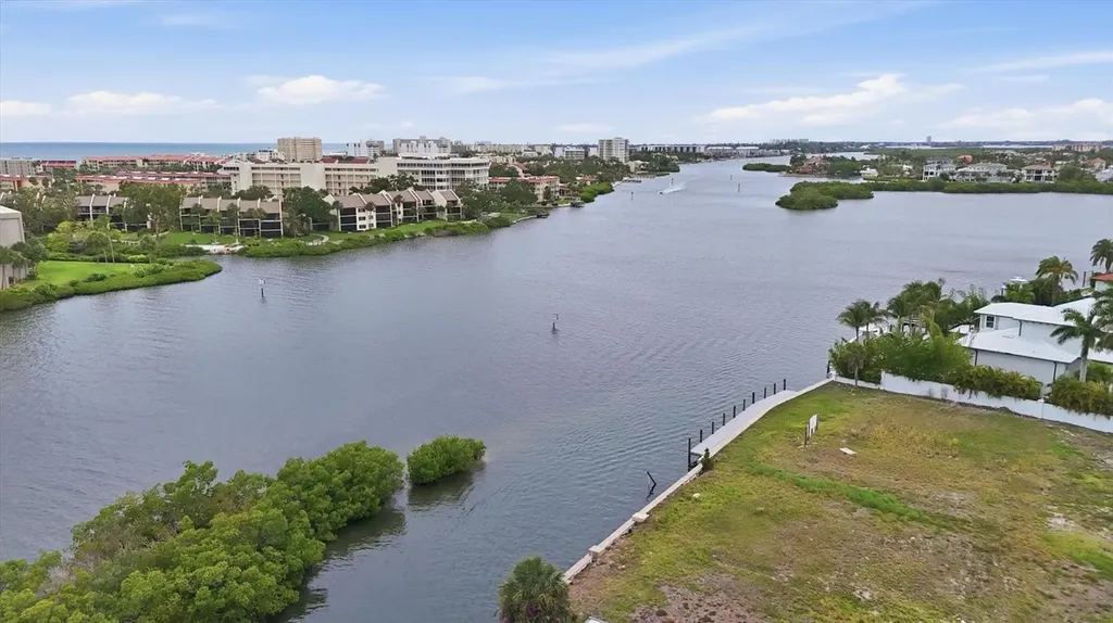 6470 Hollywood Boulevard Sarasota FL 34231