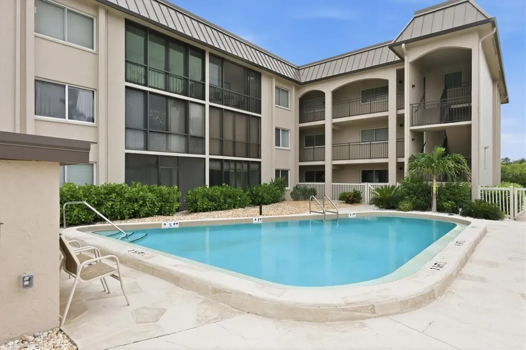 6470 Hollywood Boulevard Sarasota FL 34231