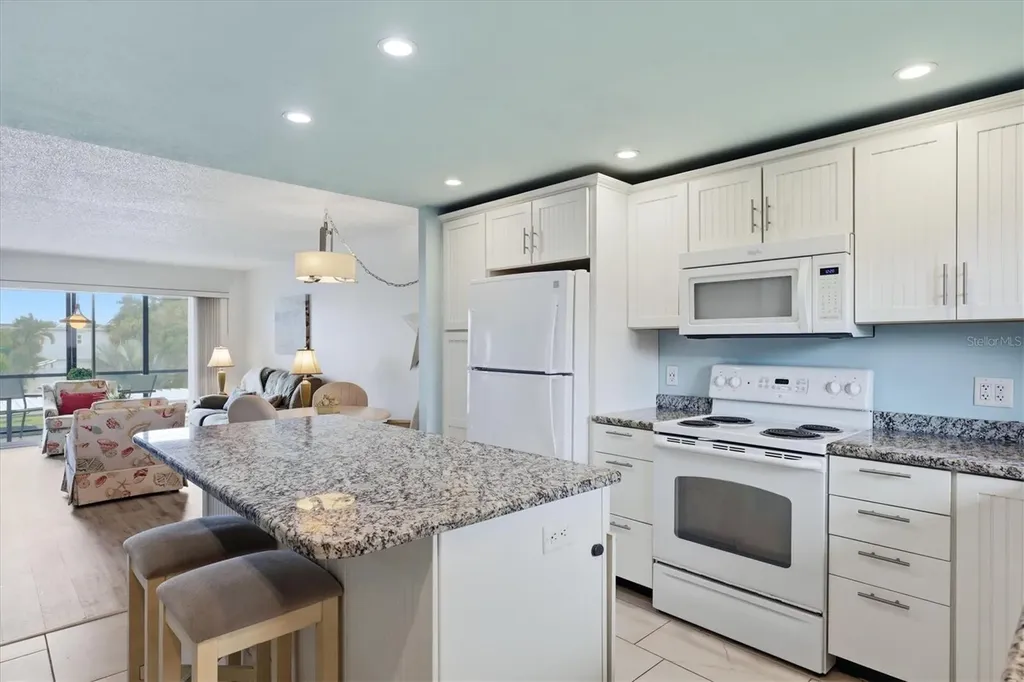 6470 Hollywood Boulevard Sarasota FL 34231