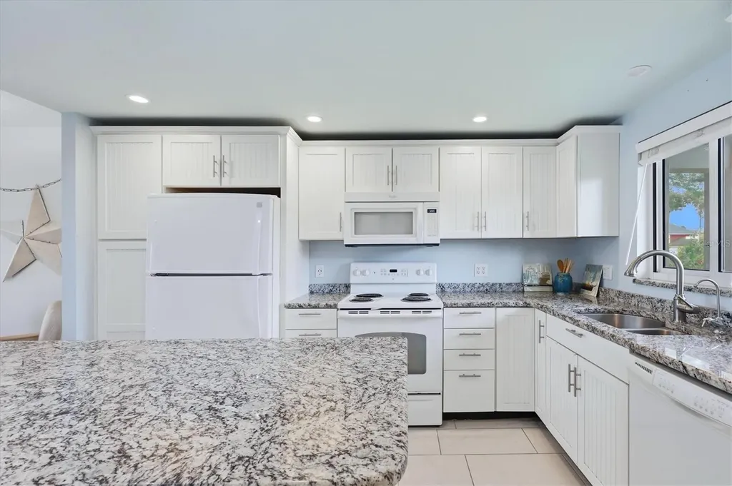 6470 Hollywood Boulevard Sarasota FL 34231