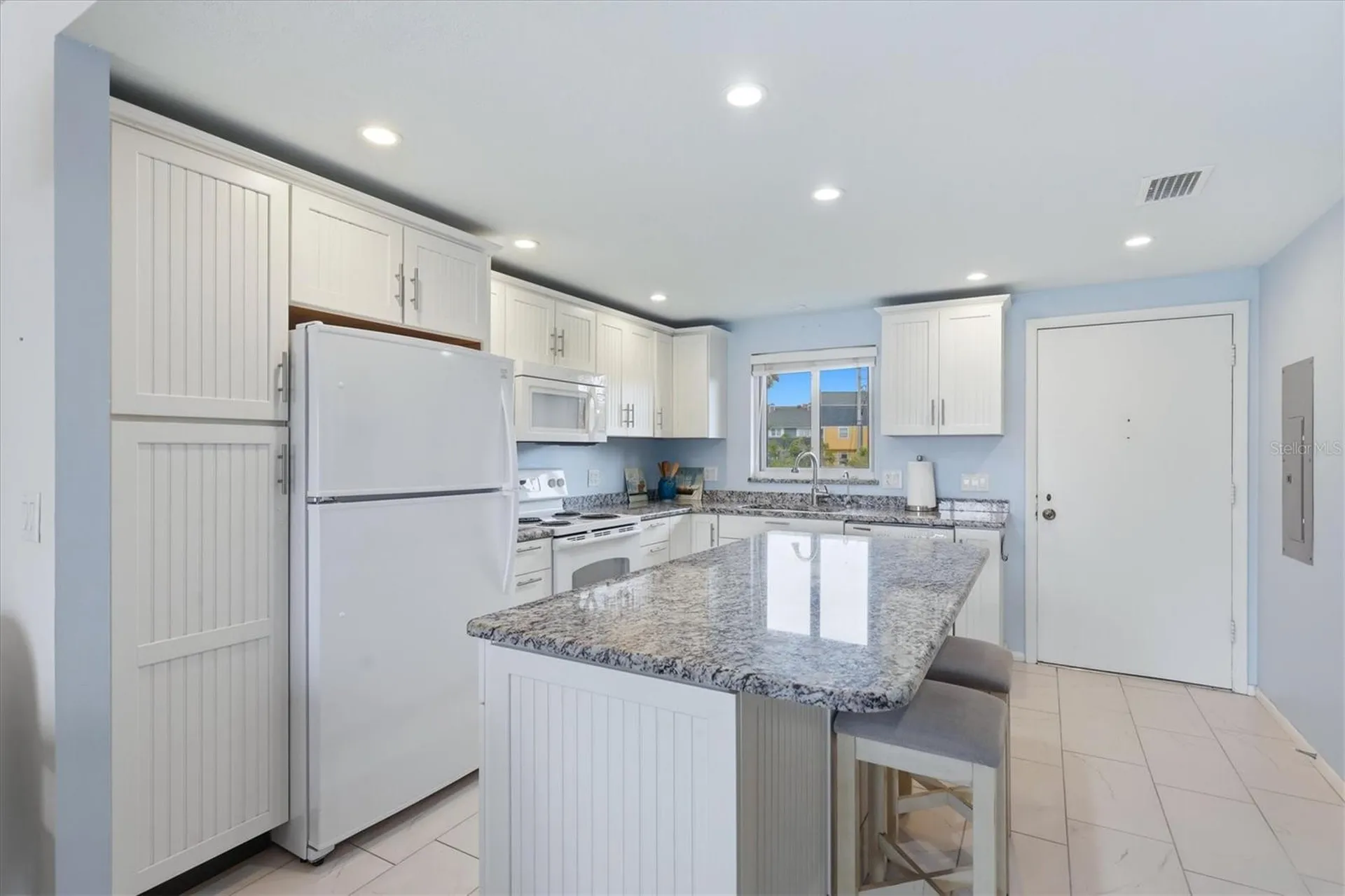 6470 Hollywood Boulevard Sarasota FL 34231