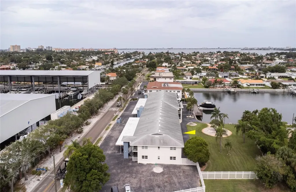 3717 S 46th Avenue S St Petersburg FL 33711