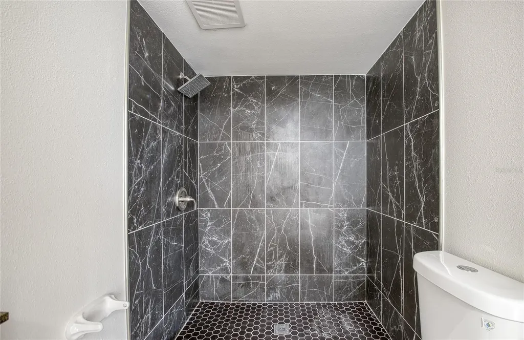 3717 S 46th Avenue S St Petersburg FL 33711