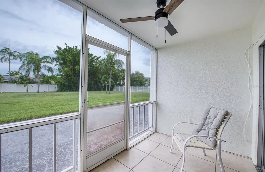 3717 S 46th Avenue S St Petersburg FL 33711