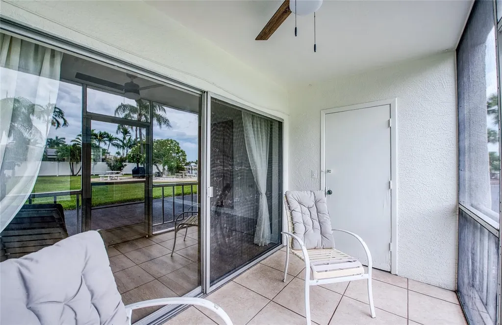 3717 S 46th Avenue S St Petersburg FL 33711