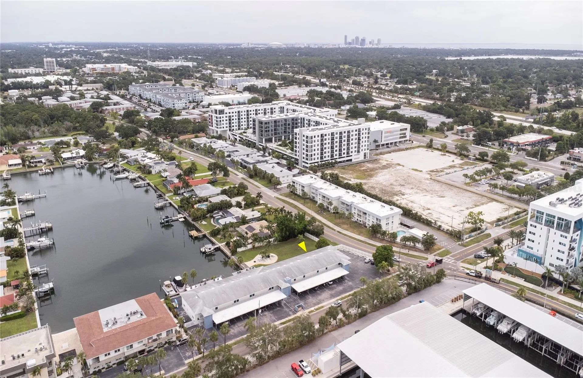 3717 S 46th Avenue S St Petersburg FL 33711
