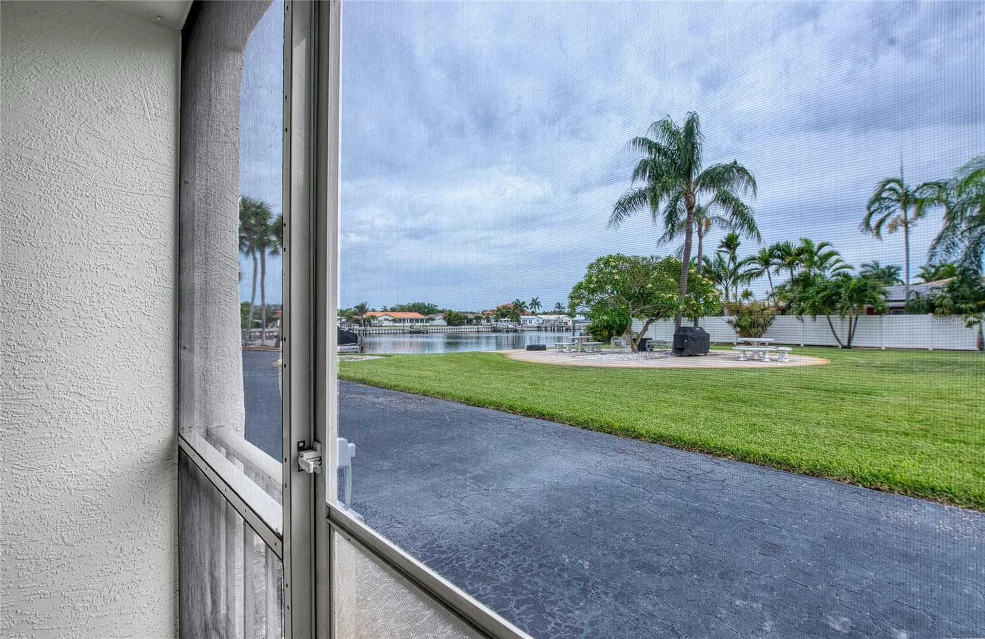 3717 S 46th Avenue S St Petersburg FL 33711