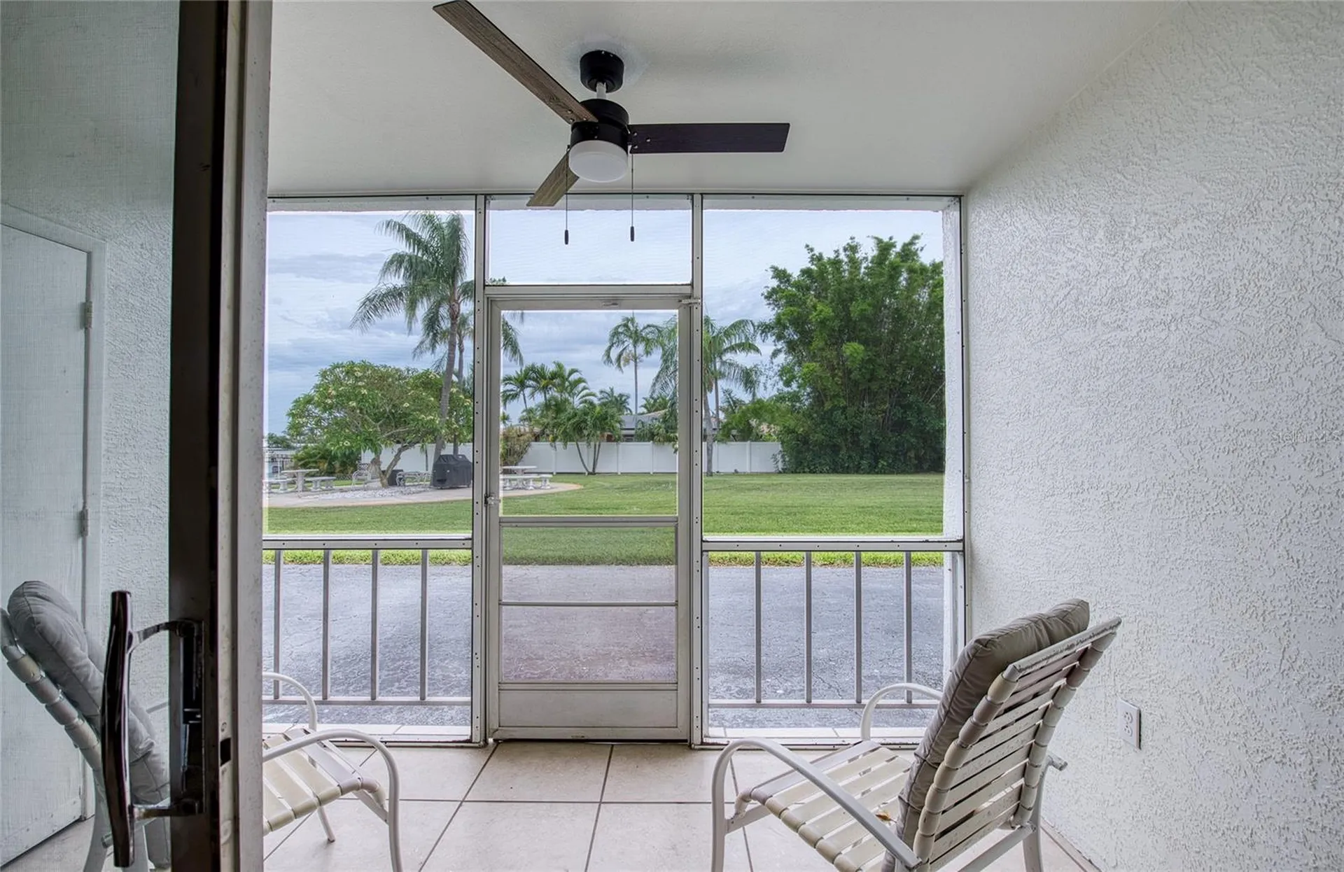 3717 S 46th Avenue S St Petersburg FL 33711