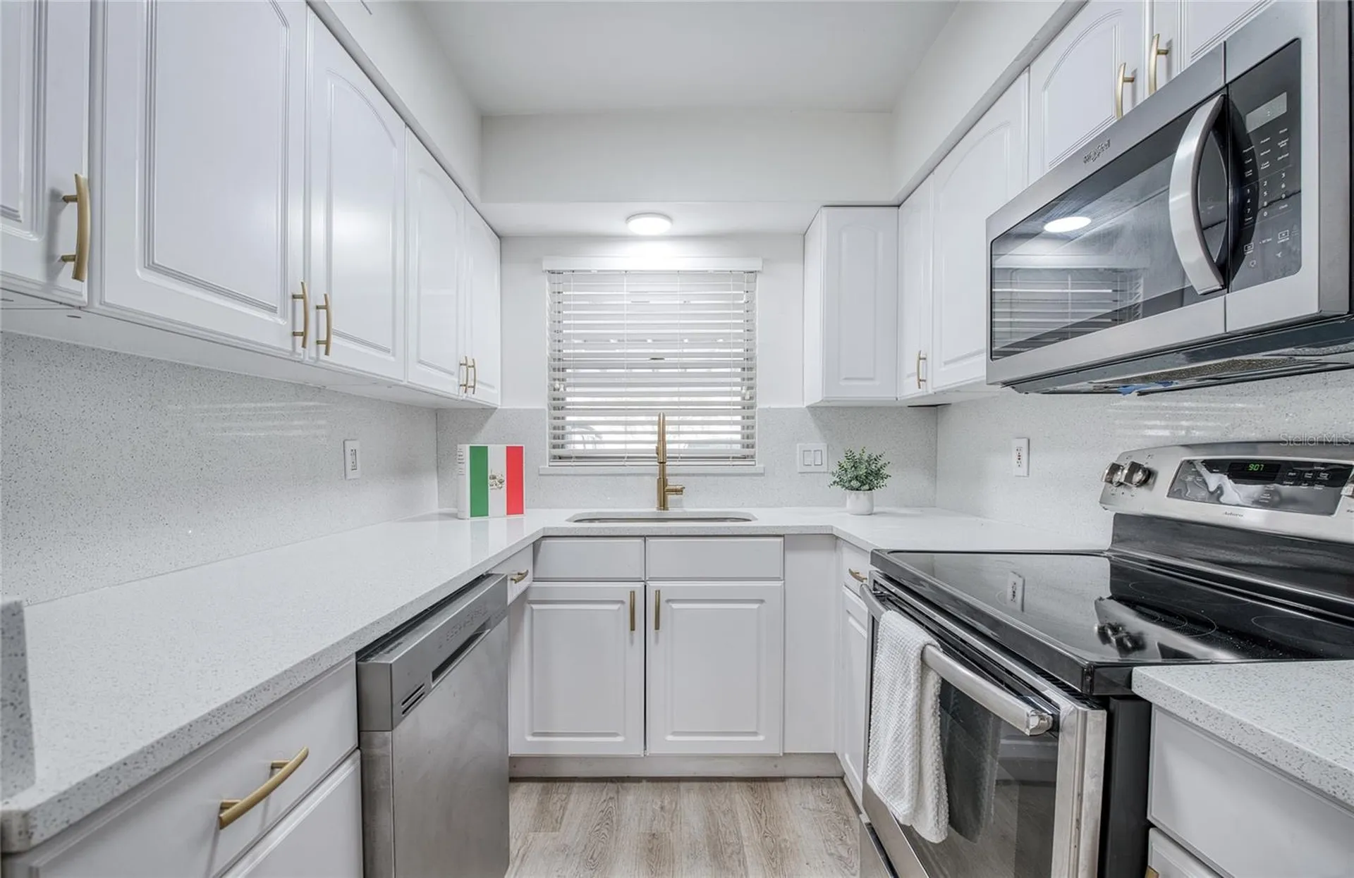 3717 S 46th Avenue S St Petersburg FL 33711