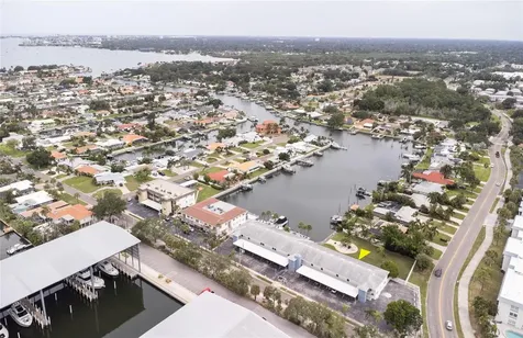 3717 S 46th Avenue S St Petersburg FL 33711