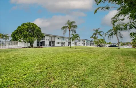3717 S 46th Avenue S St Petersburg FL 33711