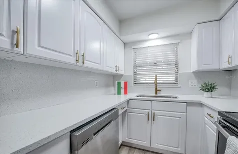3717 S 46th Avenue S St Petersburg FL 33711