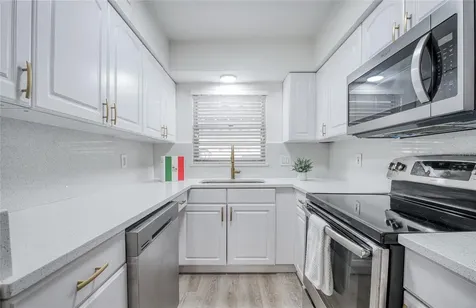 3717 S 46th Avenue S St Petersburg FL 33711