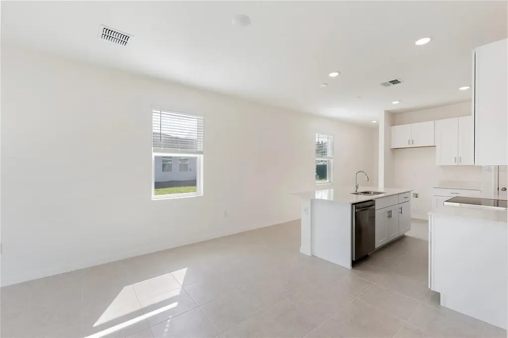 9129 Wildlight Trail Wildwood FL 34785