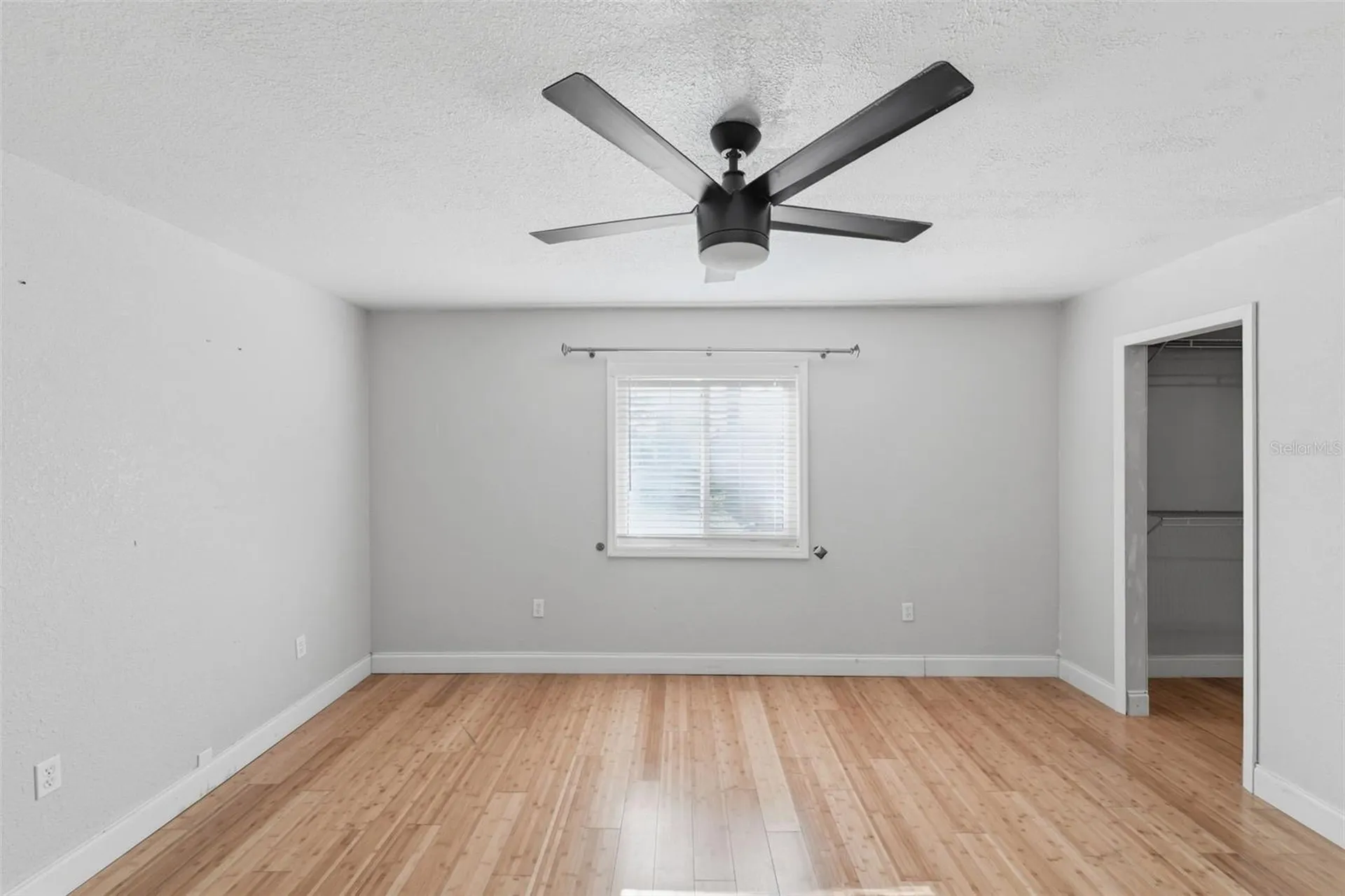332 Shadydale Court Deltona FL 32738
