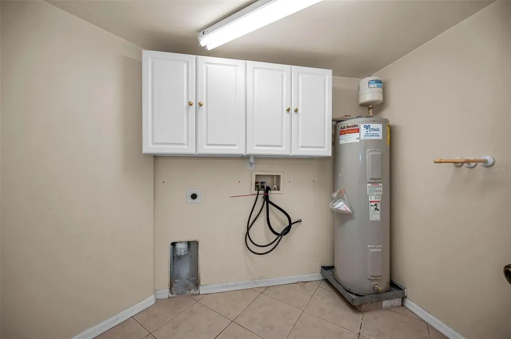 1400 Water View Drive W Largo FL 33771