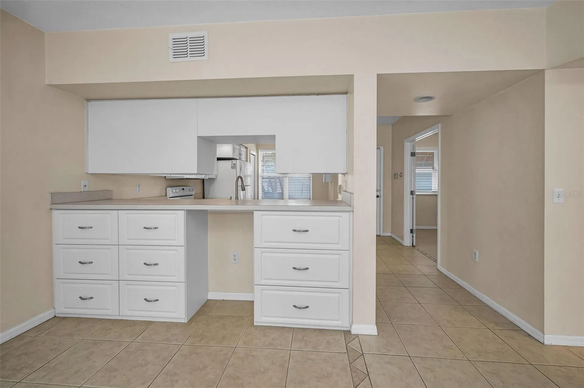 1400 Water View Drive W Largo FL 33771
