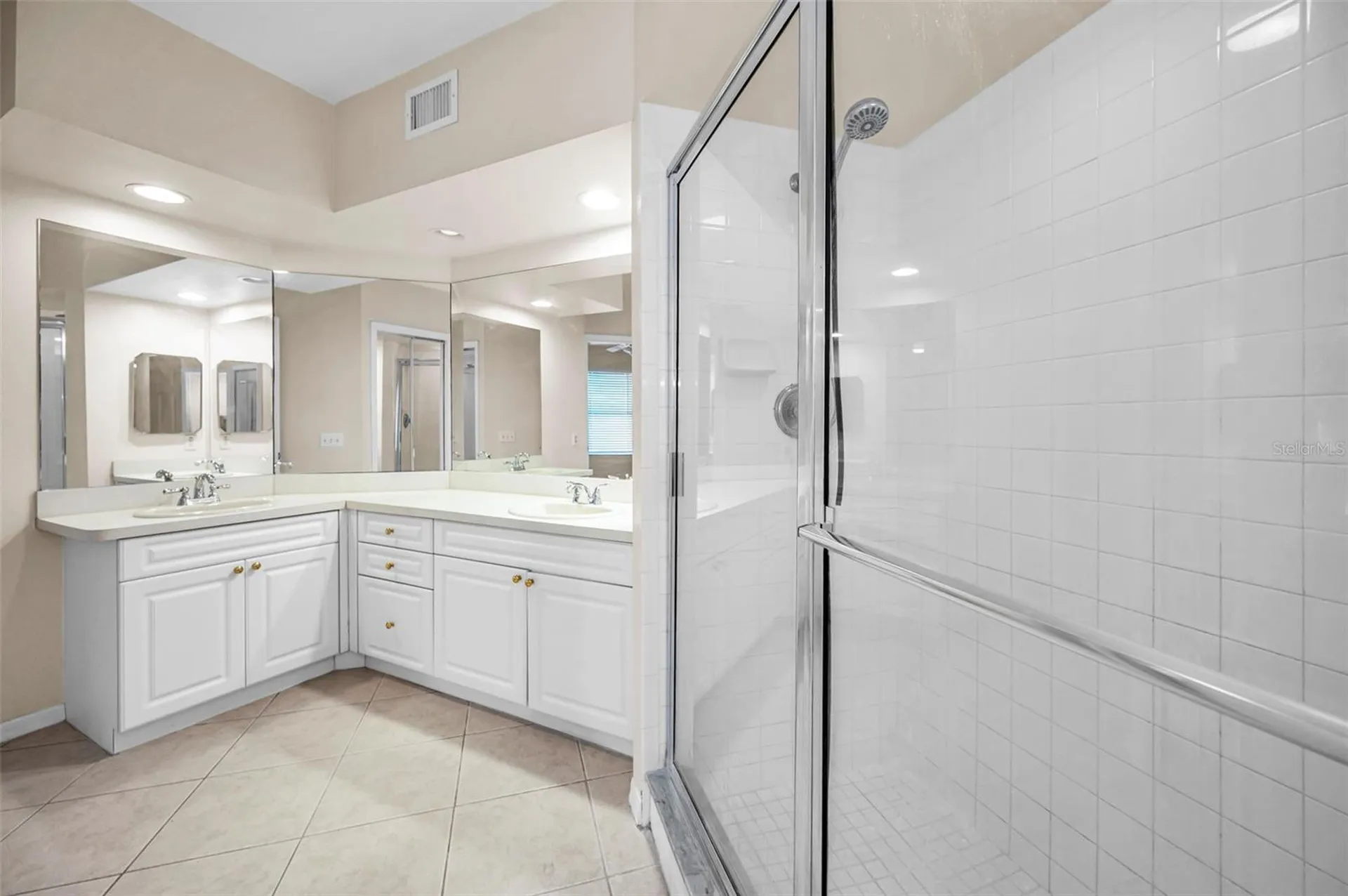 1400 Water View Drive W Largo FL 33771