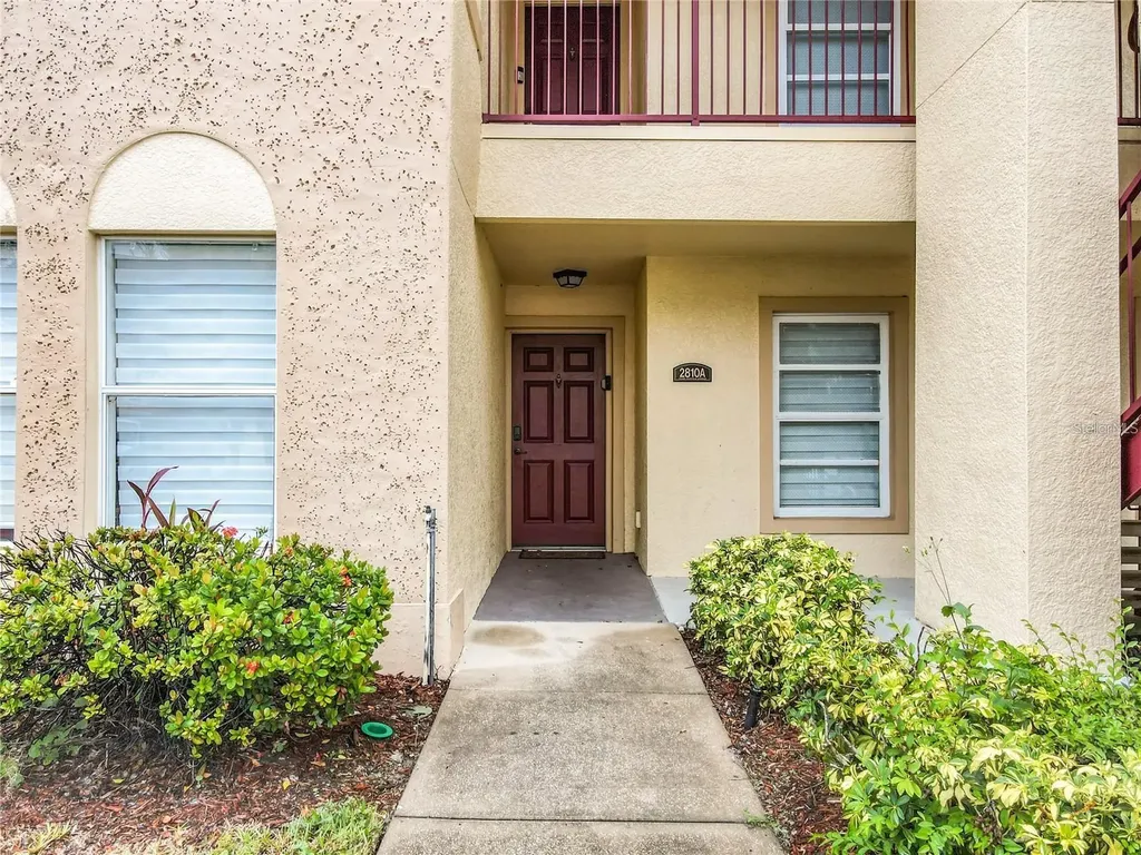2810 Club Cortile Circle Kissimmee FL 34746