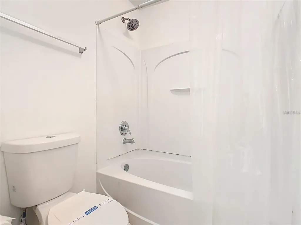 2810 Club Cortile Circle Kissimmee FL 34746