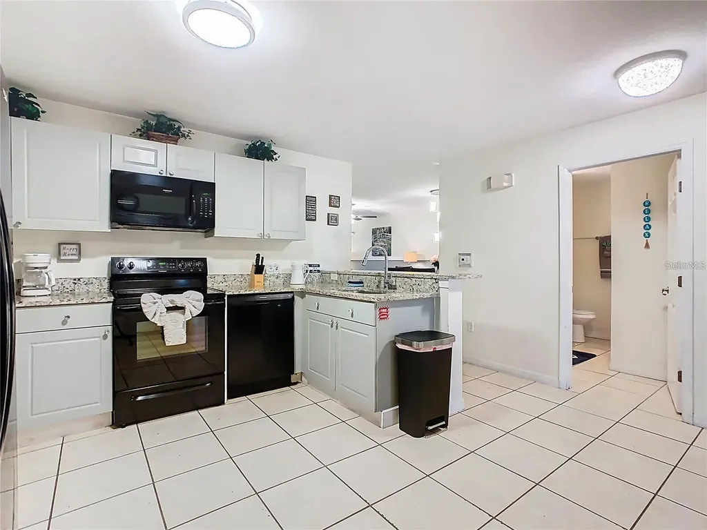 2810 Club Cortile Circle Kissimmee FL 34746