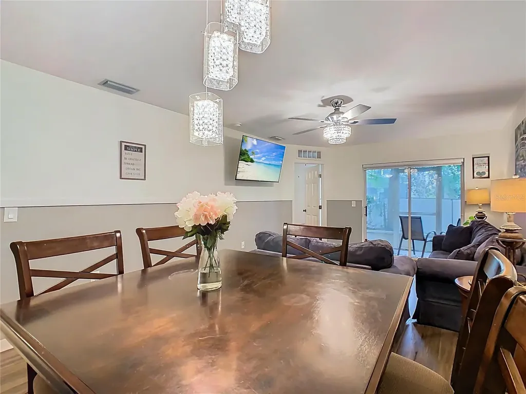2810 Club Cortile Circle Kissimmee FL 34746