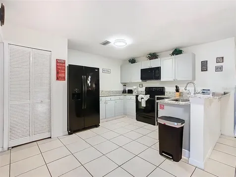 2810 Club Cortile Circle Kissimmee FL 34746