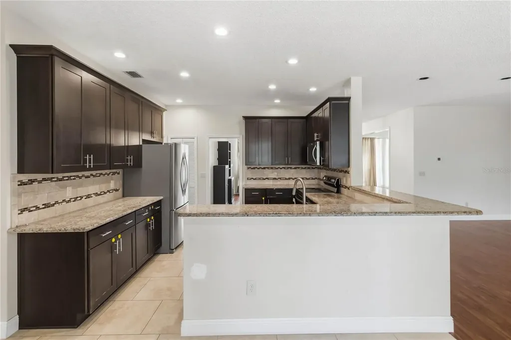 1572 Hunters Stand Run Oviedo FL 32765