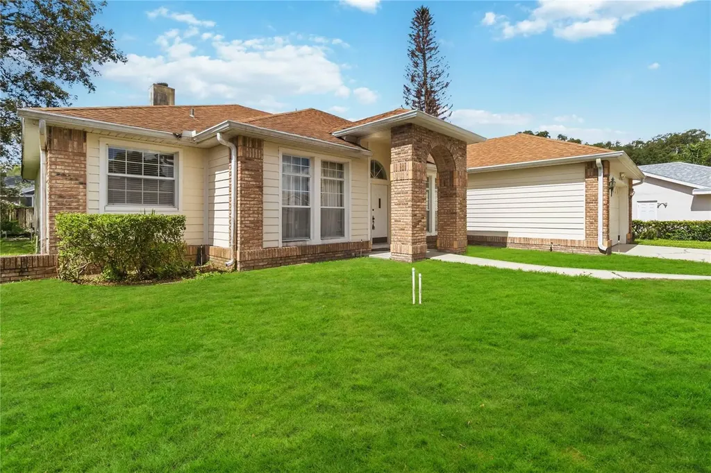 1572 Hunters Stand Run Oviedo FL 32765