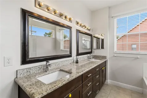 1572 Hunters Stand Run Oviedo FL 32765
