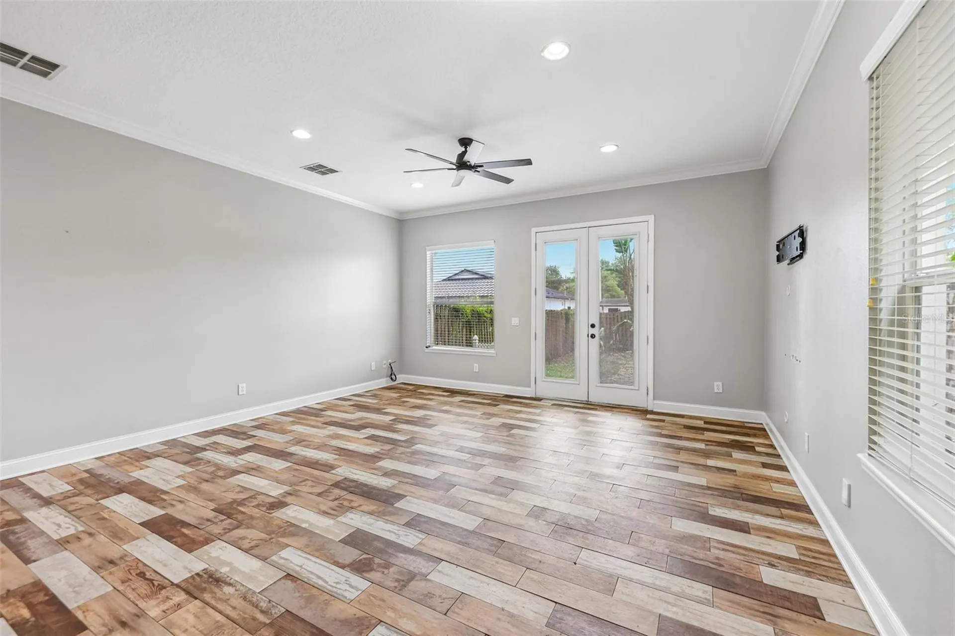 2611 E Jefferson Street Orlando FL 32803