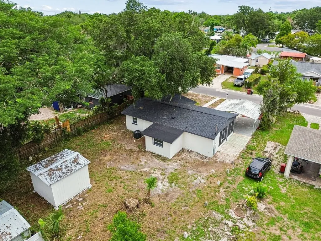 203 Pevetty Drive Plant City FL 33563