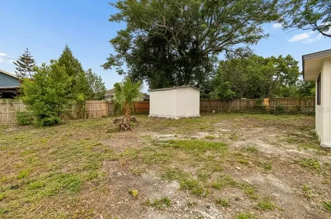 203 Pevetty Drive Plant City FL 33563