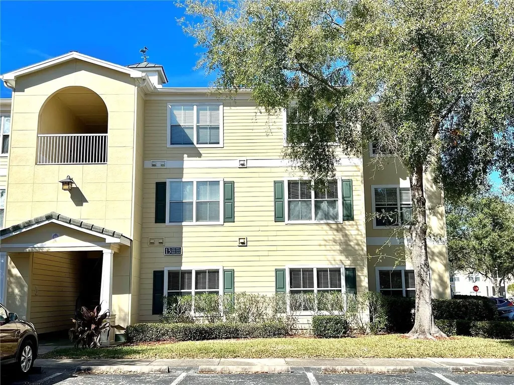 18448 Bridle Club Drive Tampa FL 33647