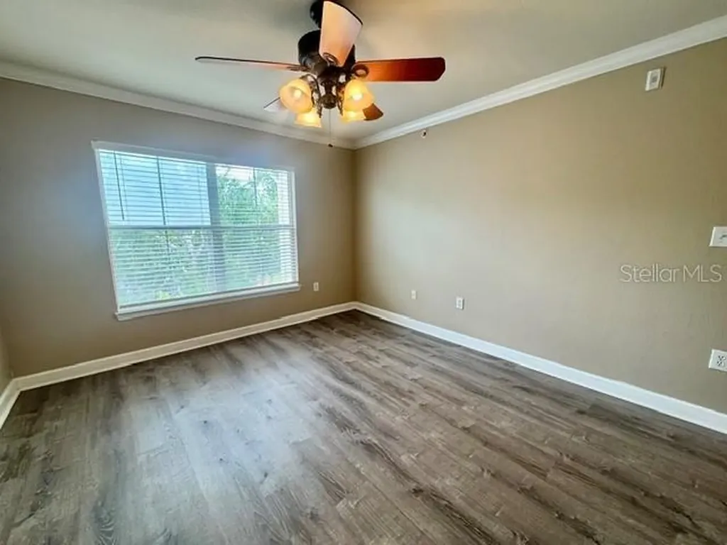 18448 Bridle Club Drive Tampa FL 33647