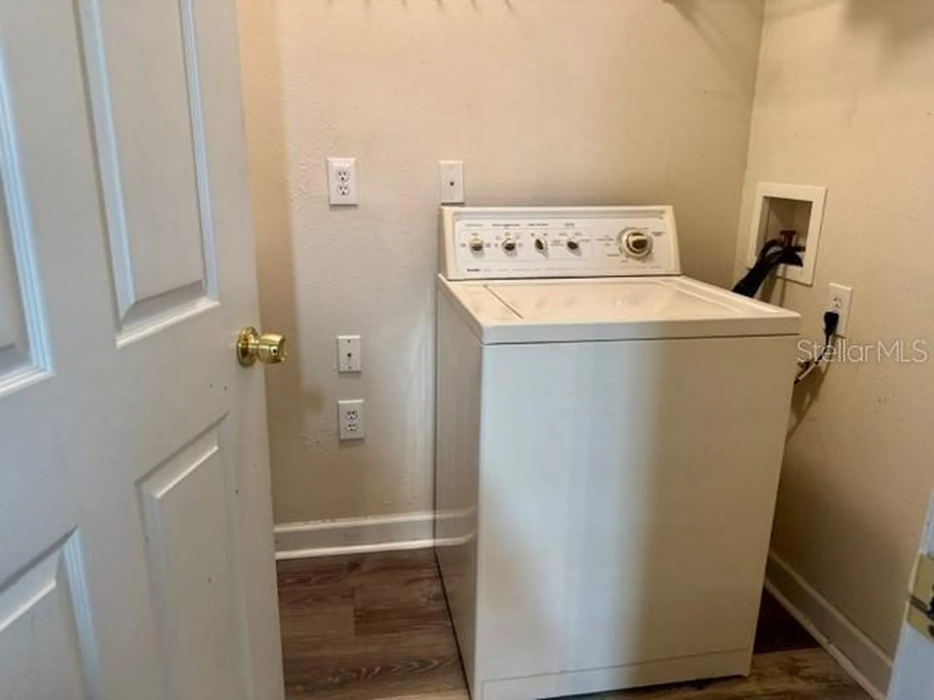 18448 Bridle Club Drive Tampa FL 33647