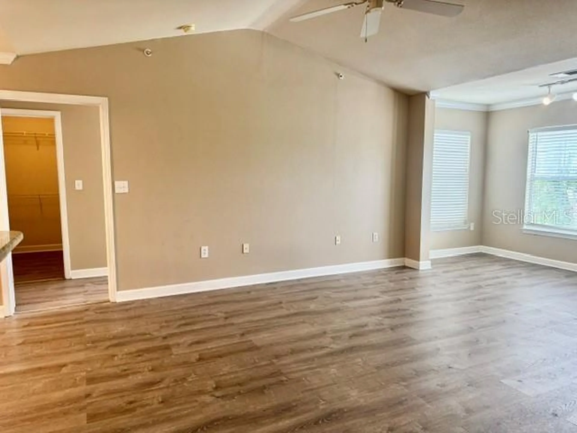 18448 Bridle Club Drive Tampa FL 33647