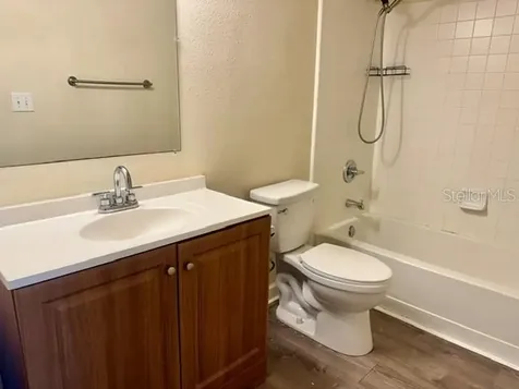 18448 Bridle Club Drive Tampa FL 33647