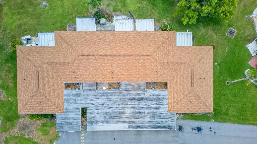 5055 Live Oak Circle Bradenton FL 34207