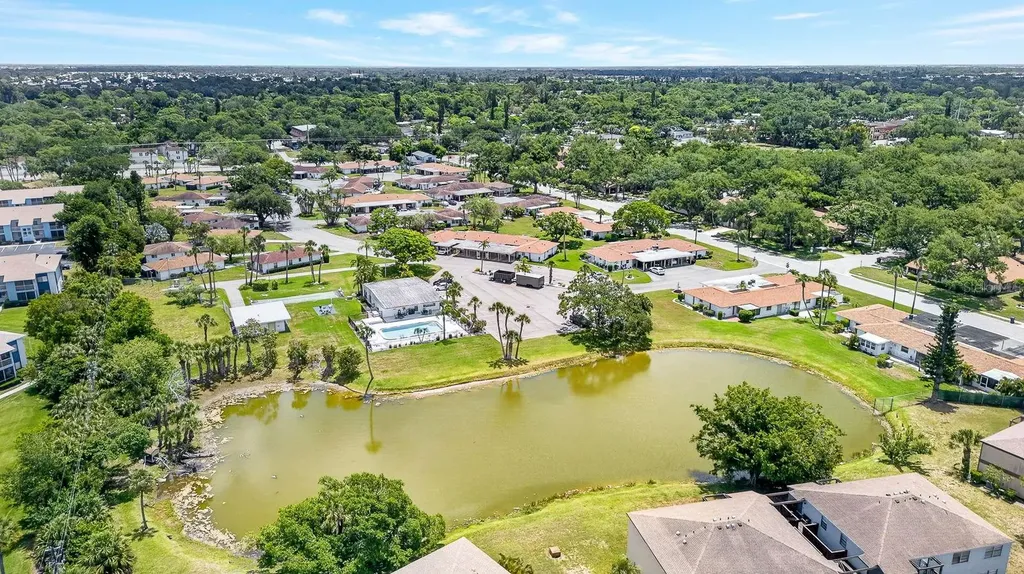 5055 Live Oak Circle Bradenton FL 34207